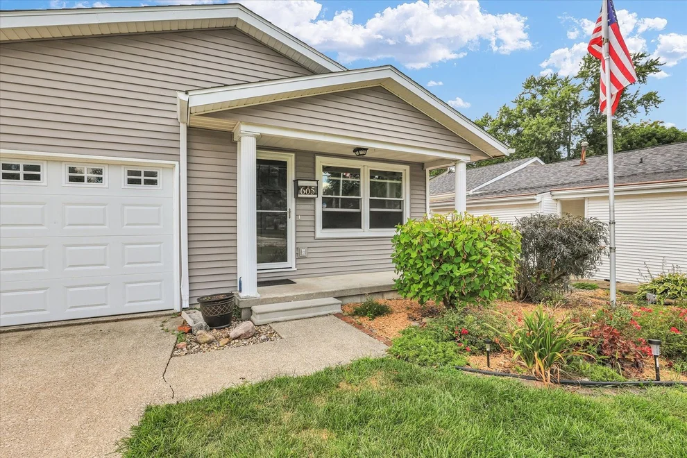 Unit for sale at 605 E Barker Street, Tuscola, IL 61953