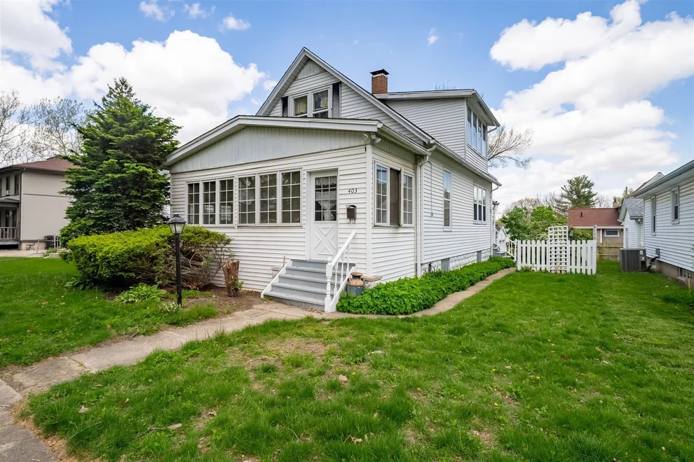 Unit for sale at 403 W Kelsey Street, Bloomington, IL 61701