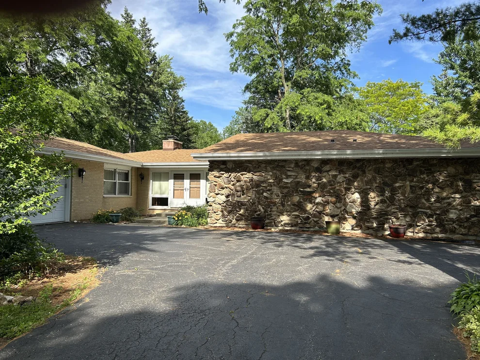 Unit for sale at 36461 N US Highway 45, Lake Villa, IL 60046