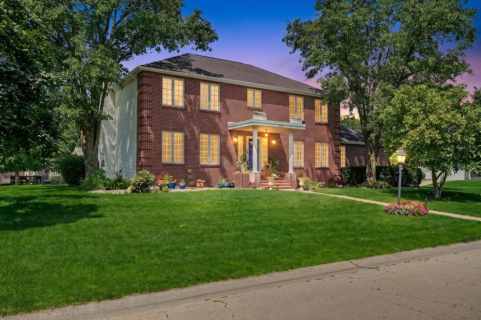 Unit for sale at 324 N Chaucer Boulevard, Monticello, IL 61856
