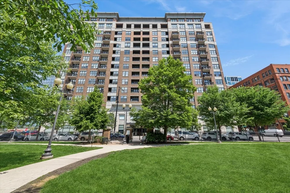 Unit for sale at 849 N Franklin Street, Chicago, IL 60610