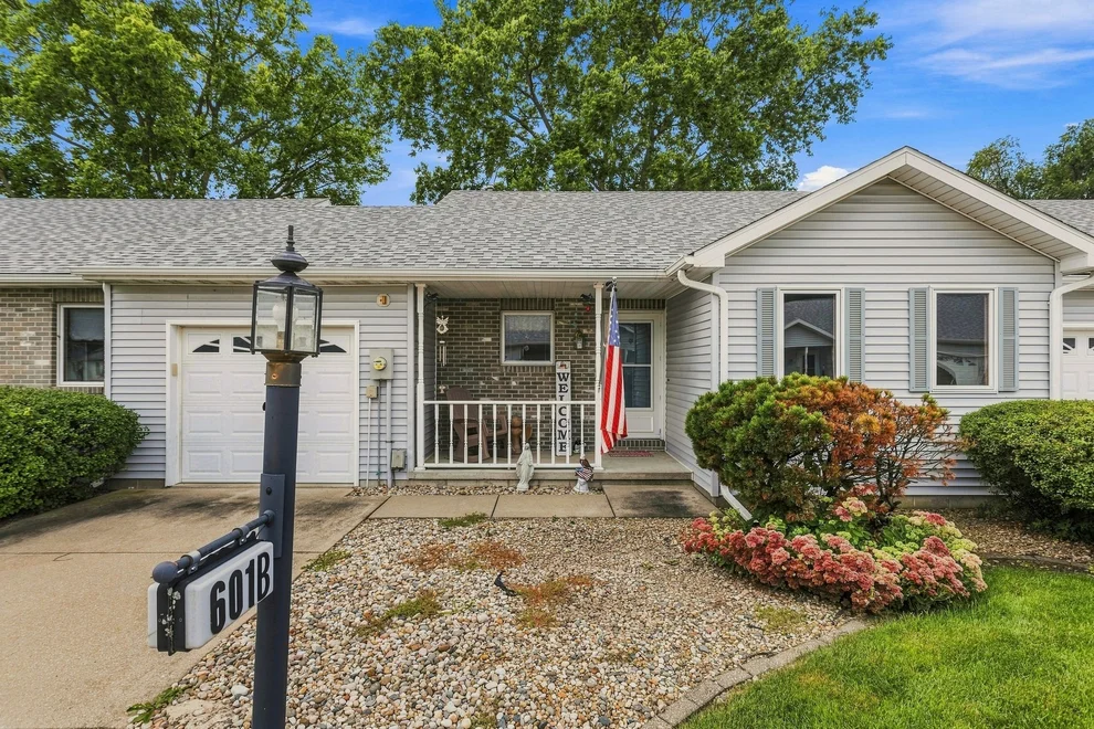 Unit for sale at 601 S THIRD Street, Fisher, IL 61843