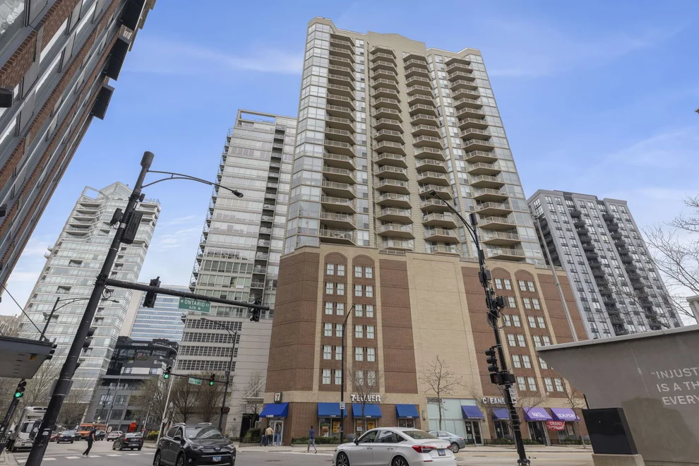 Unit for sale at 645 N Kingsbury Street, Chicago, IL 60654