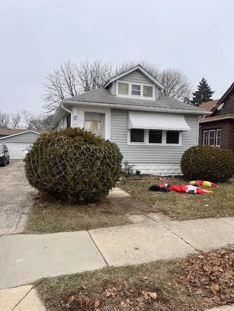 Unit for sale at 108 Dorchester Court, Waukegan, IL 60085