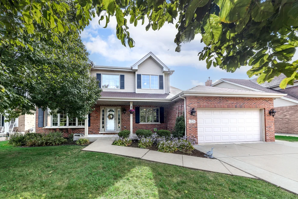 Unit for sale at 1221 Monmouth Drive, Lemont, IL 60439