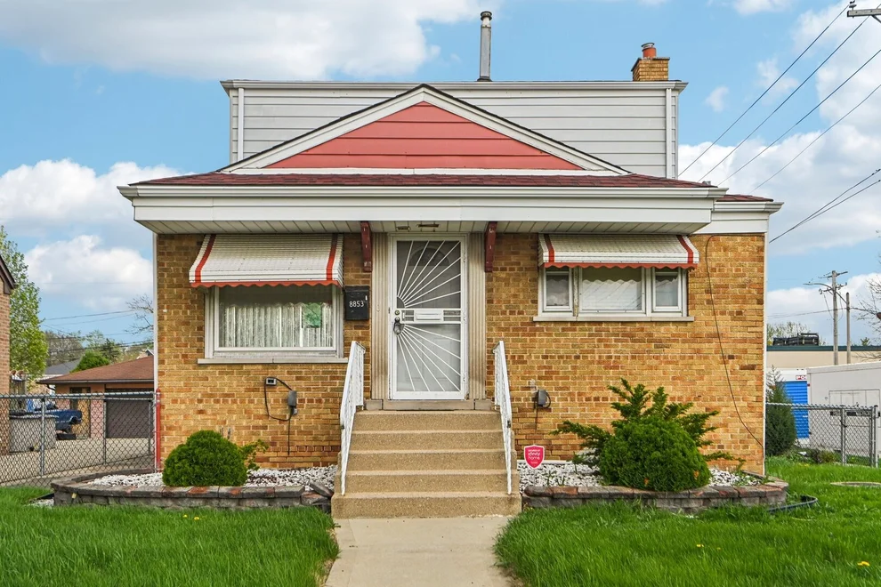 Unit for sale at 8853 S Troy Avenue, Evergreen Park, IL 60805