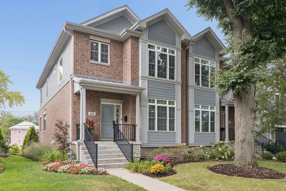Unit for sale at 817 N Center Street, Naperville, IL 60563