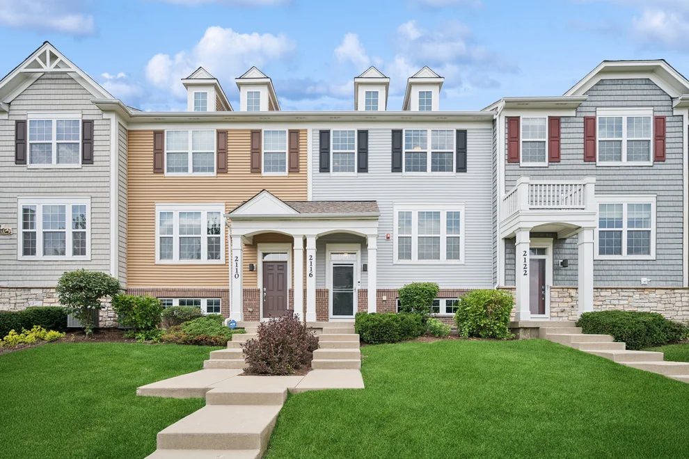 Unit for sale at 2116 SAIPAN Drive, Glenview, IL 60026