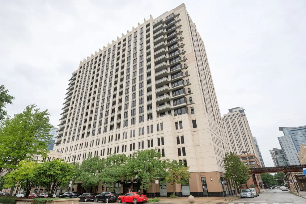 Unit for sale at 1255 S State Street, Chicago, IL 60605