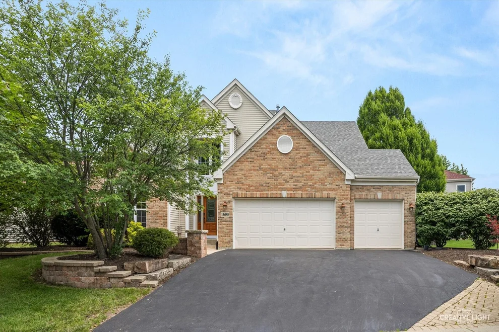 Unit for sale at 1608 Trails End Lane, Bolingbrook, IL 60490