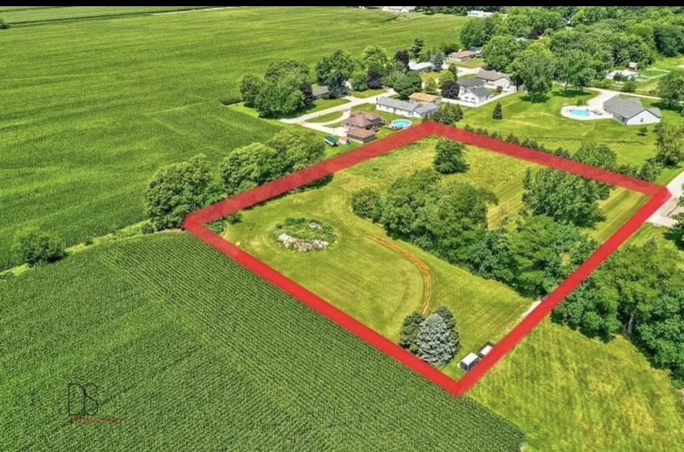 Unit for sale at 1822 N 2729th Road, Ottawa, IL 61350