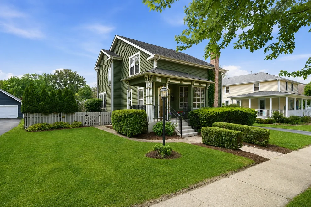 Unit for sale at 715 Oregon Avenue, West Dundee, IL 60118