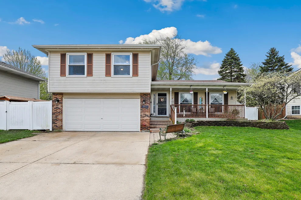 Unit for sale at 20157 S Pine Hill Road, Frankfort, IL 60423