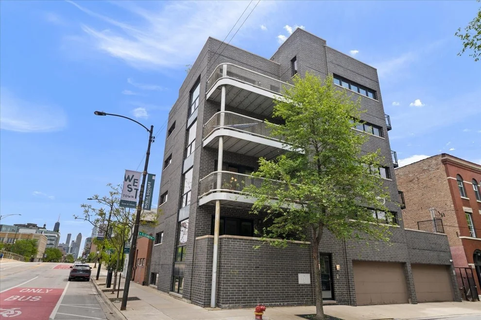 Unit for sale at 757 N Elizabeth Street, Chicago, IL 60642