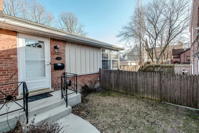 Unit for sale at 1119 ELMWOOD Avenue, EVANSTON, IL 60202