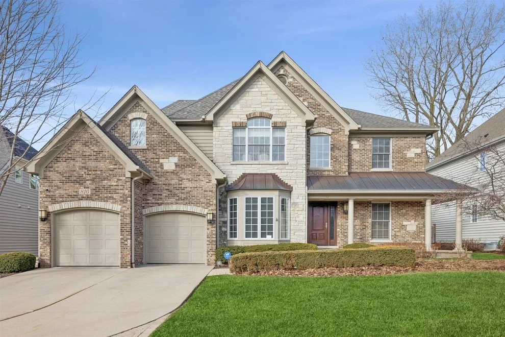 Unit for sale at 816 Megan Court, Westmont, IL 60559