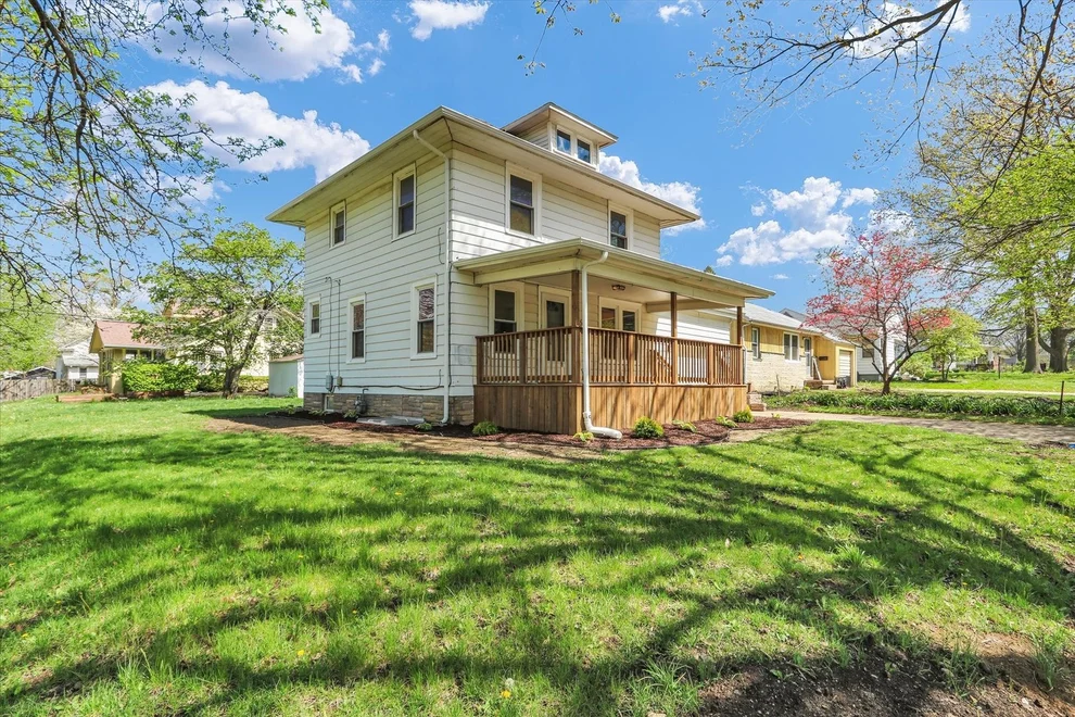 Unit for sale at 1518 W University Avenue, Champaign, IL 61821