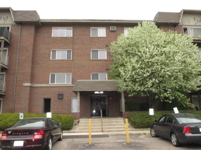 Unit for sale at 2300 Beau Monde Terrace, LISLE, IL 60532