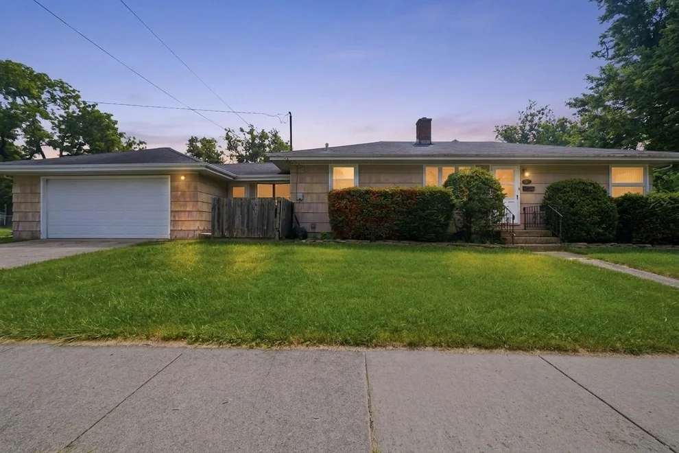 Unit for sale at 18001 Gladville Avenue, Homewood, IL 60430