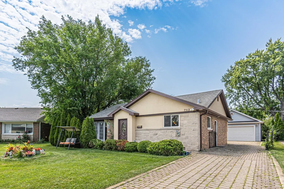 Unit for sale at 7512 Davis Street, Morton Grove, IL 60053