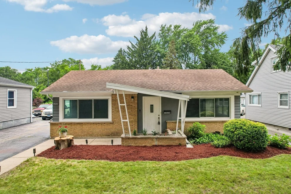 Unit for sale at 14626 Abbottsford Road, Midlothian, IL 60445