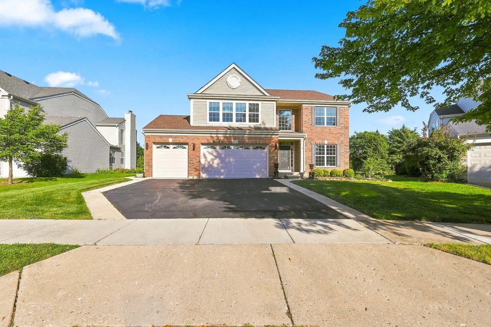 Unit for sale at 10748 Nantucket Lane, Huntley, IL 60142