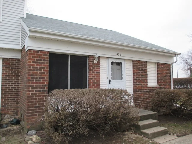 Unit for sale at 425 Standish Court, BOLINGBROOK, IL 60440