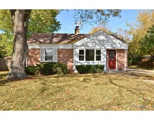 Unit for sale at 1904 Oak Avenue, NORTHBROOK, IL 60062