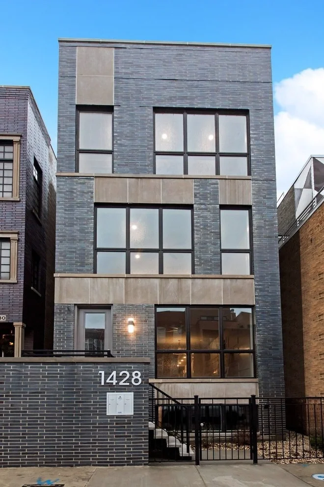 Unit for sale at 1428 W Grand Avenue, Chicago, IL 60642