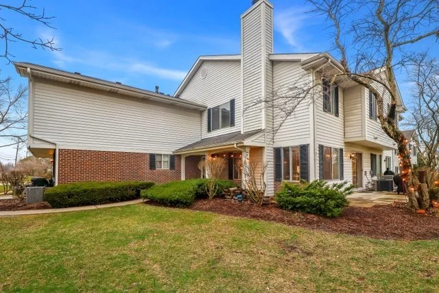Unit for sale at 7969 Knottingham Circle, Darien, IL 60561