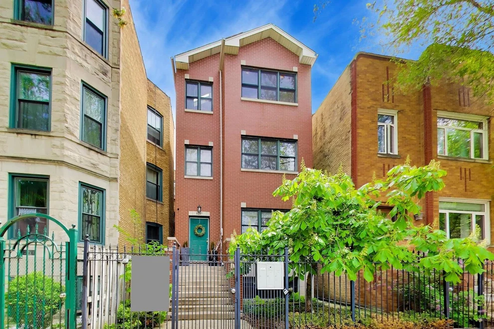 Unit for sale at 1247 N Rockwell Street, Chicago, IL 60622