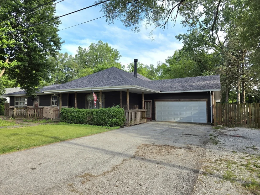 Unit for sale at 132 W 4th Avenue, New Lenox, IL 60451