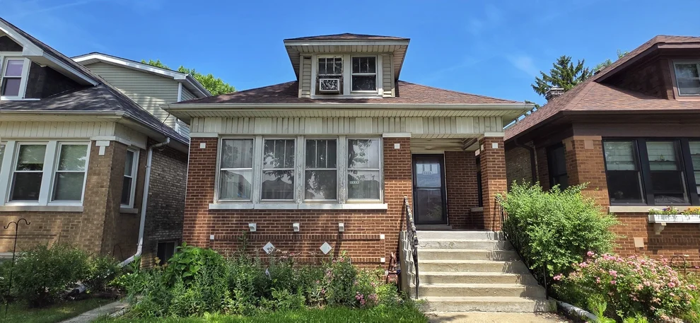 Unit for sale at 5020 W Dakin Street, Chicago, IL 60641