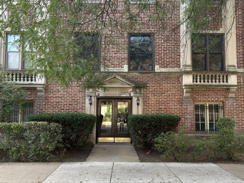 Unit for sale at 1155 E Hyde Park Boulevard, Chicago, IL 60615