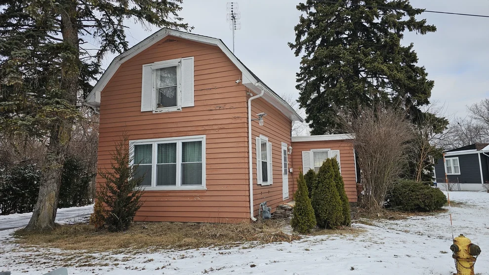 Unit for sale at 1124 Jackson Court, Waukegan, IL 60085