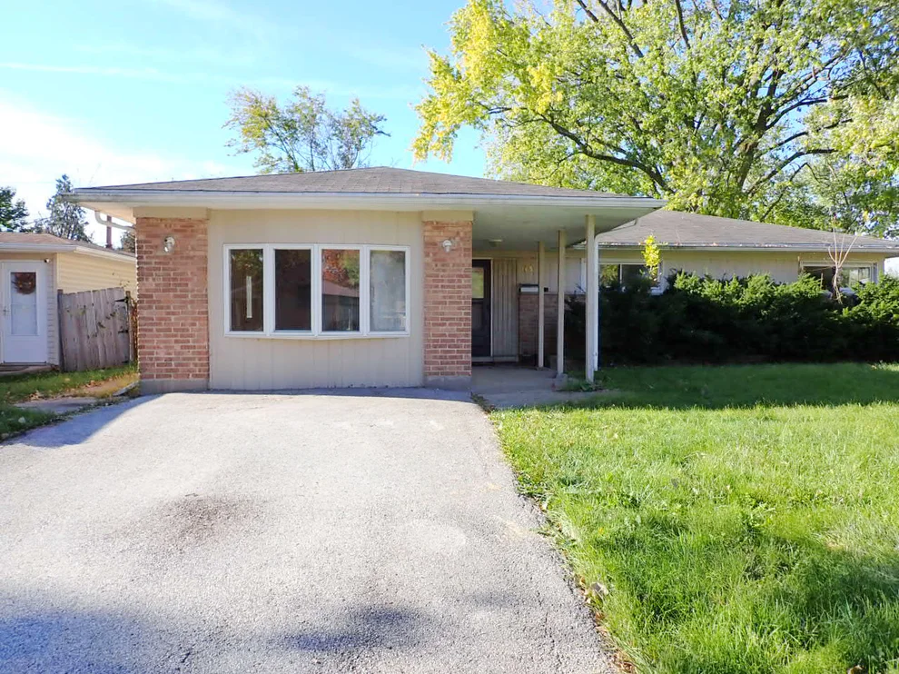 Unit for sale at 365 Waverly Street, Park Forest, IL 60466
