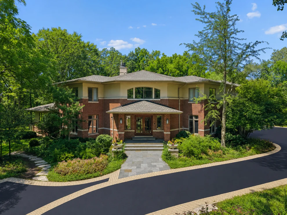 Unit for sale at 200 Glenwood Road, Lake Forest, IL 60045