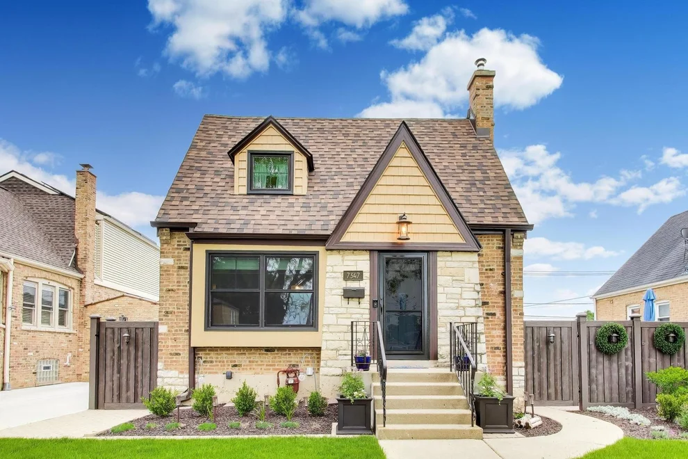 Unit for sale at 7347 N Overhill Avenue, Chicago, IL 60631