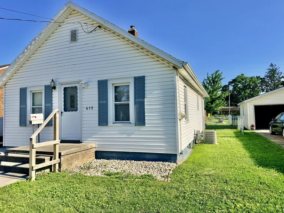Unit for sale at 415 E 12th Street, Streator, IL 61364