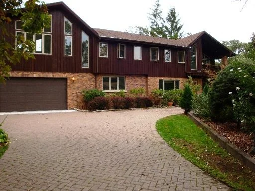 Unit for sale at 42 YORKSHIRE WOODS Drive, OAK BROOK, IL 60523