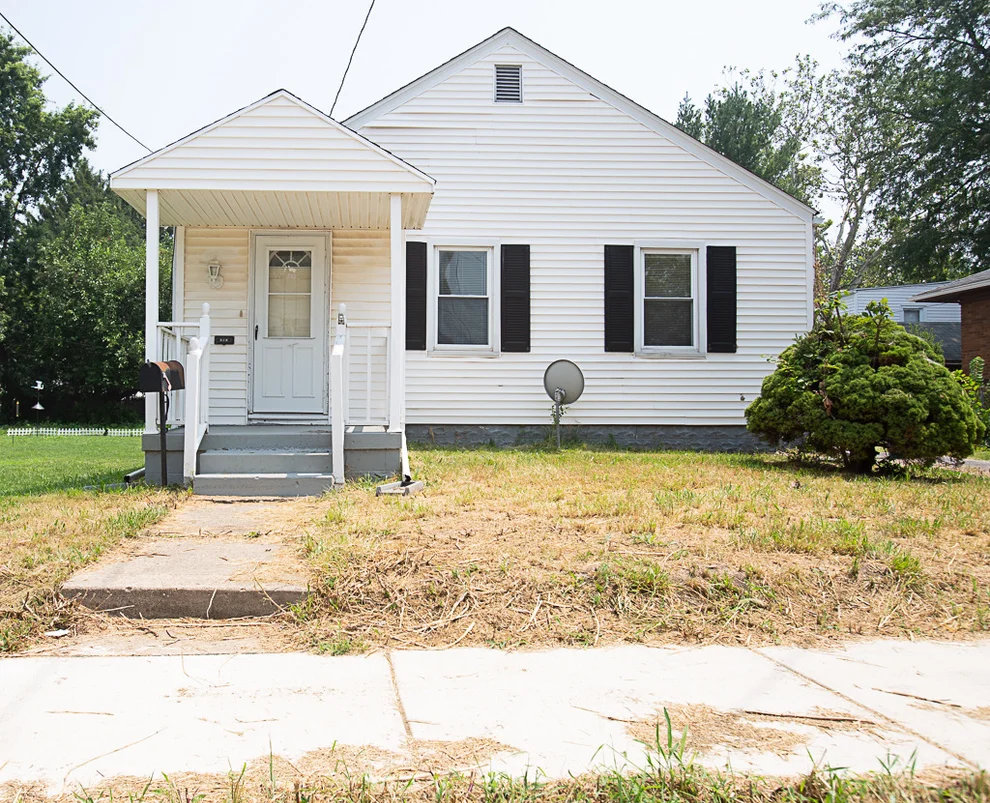 Unit for sale at 618 Maple Street, Bloomington, IL 61701