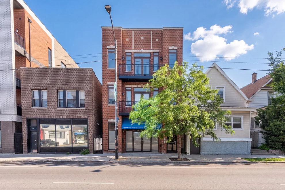 Unit for sale at 5114 N WESTERN Avenue, Chicago, IL 60625