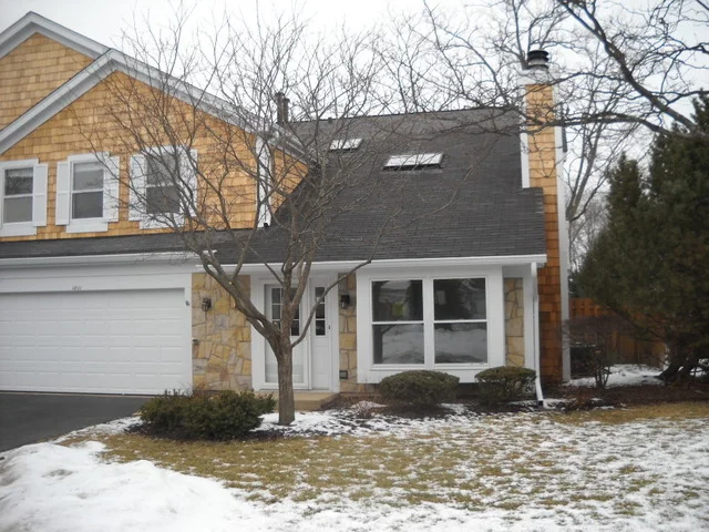 Unit for sale at 1811 ENNIS Lane, WHEATON, IL 60189
