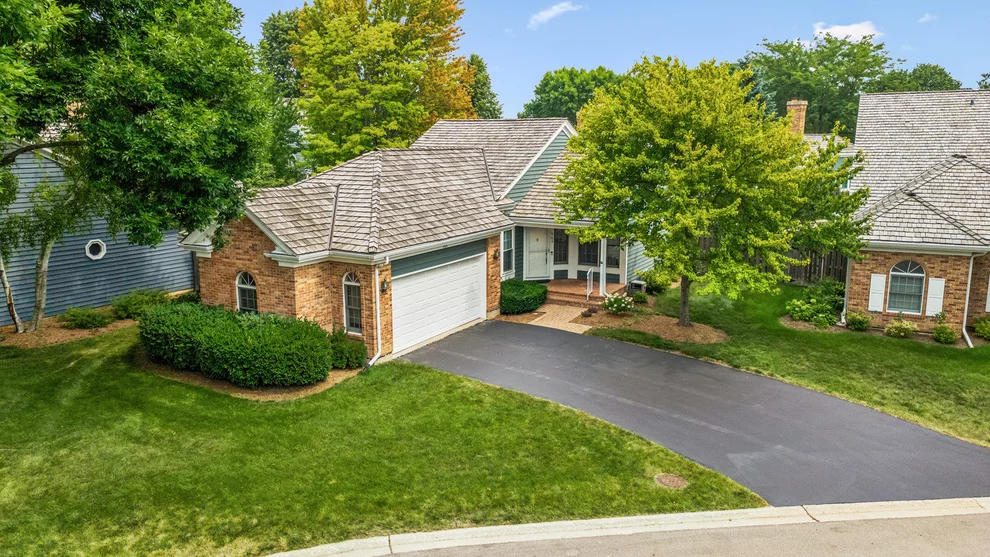 Unit for sale at 464 Park Barrington Drive, Barrington, IL 60010