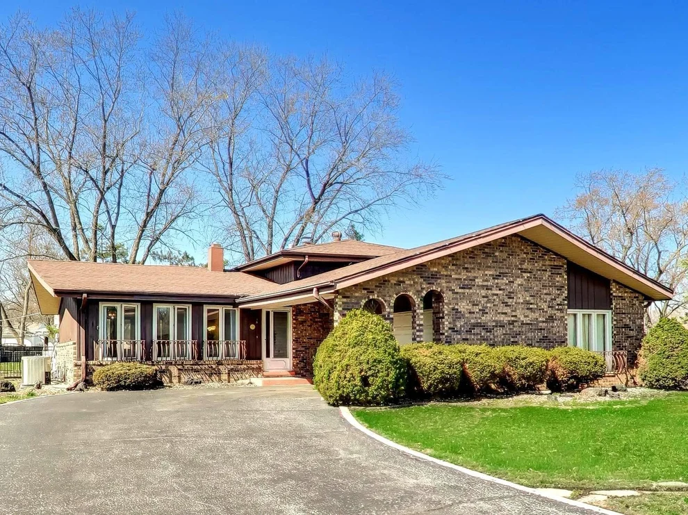Unit for sale at 12300 S Austin Avenue, Palos Heights, IL 60463