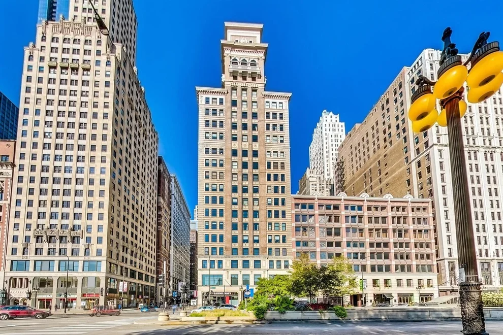 Unit for sale at 6 N Michigan Avenue, Chicago, IL 60602