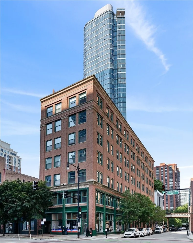 Unit for sale at 900 S Wabash Avenue, Chicago, IL 60605