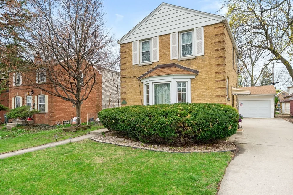 Unit for sale at 2012 Newton Avenue, Park Ridge, IL 60068