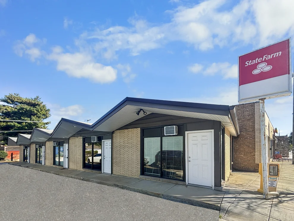 Unit for sale at 3436 Ridge Road, Lansing, IL 60438