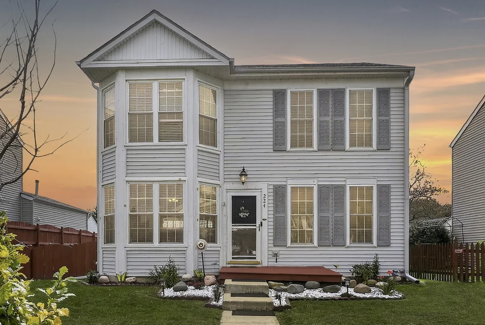 Unit for sale at 224 Presidential Boulevard, Oswego, IL 60543